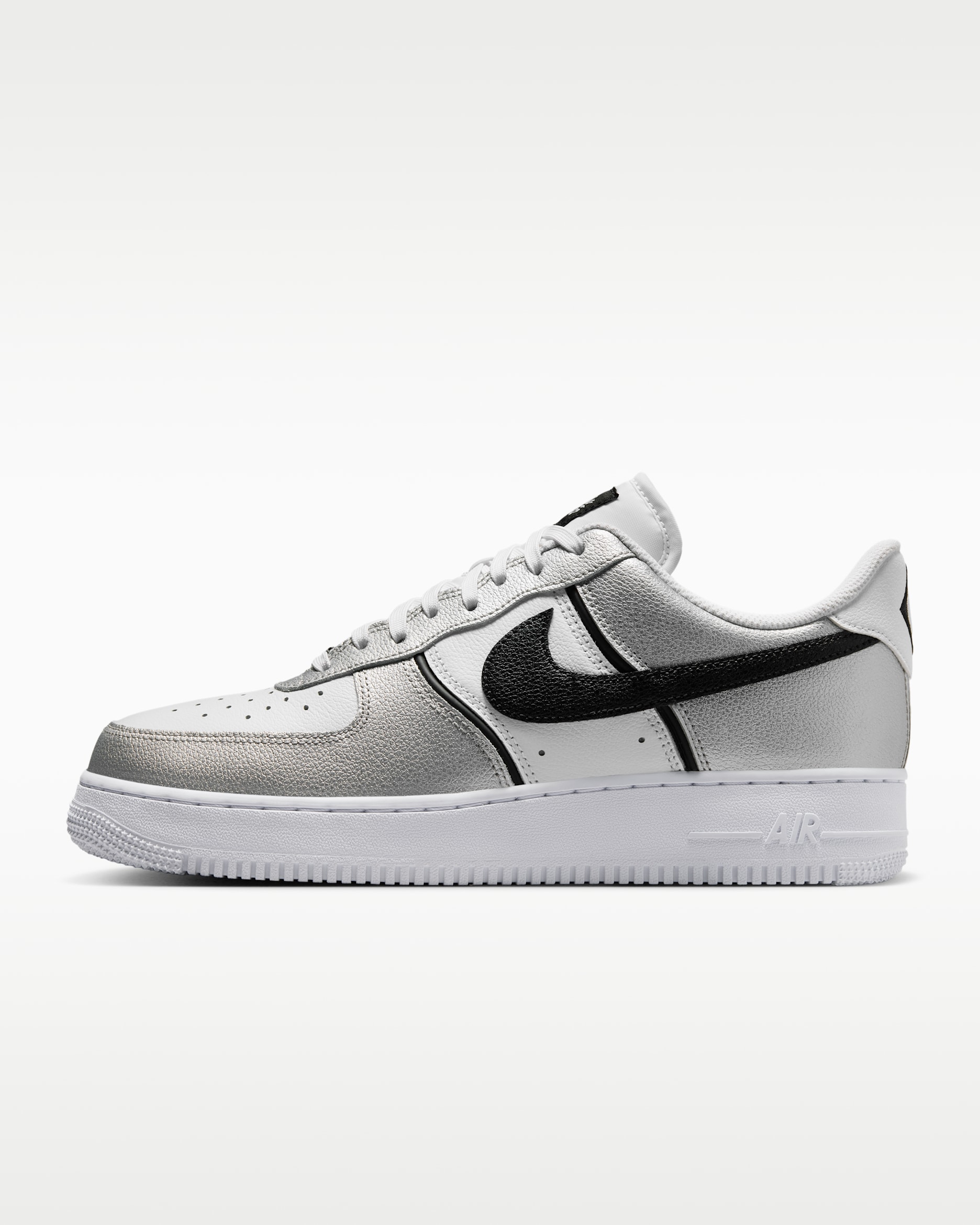 ナイキ エア フォース 1 ‘07 LV8 27.5㎝ 新品未使用 NIKE公式】ナイキ エア フォース 1 '07 LV8 メンズシューズ.オンライン